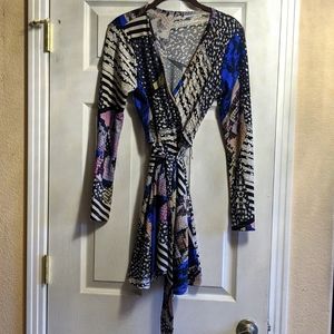 Colorful summer dress. Size small. Excellent condition!